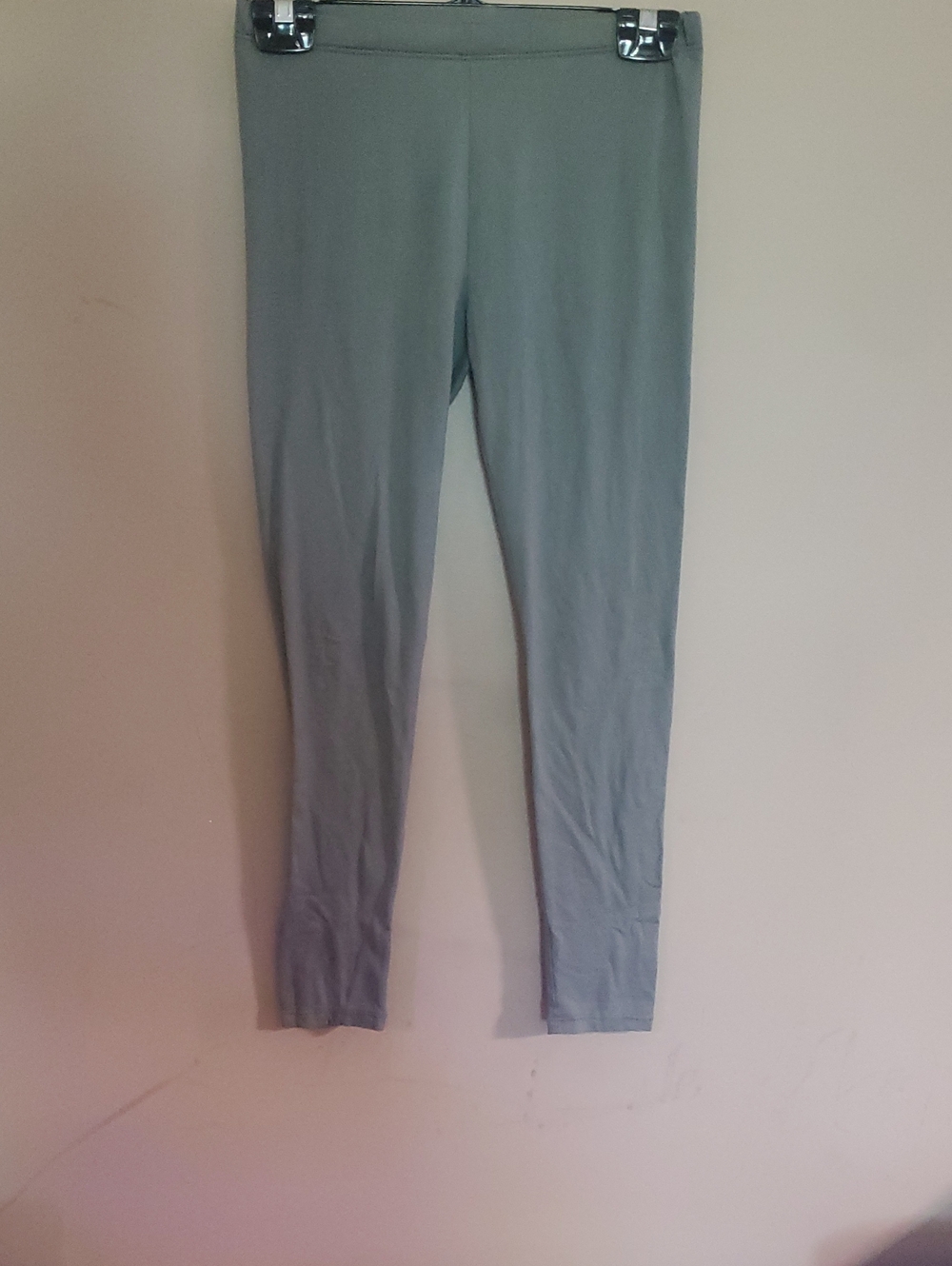 Light Sage Green Leggings Size Small